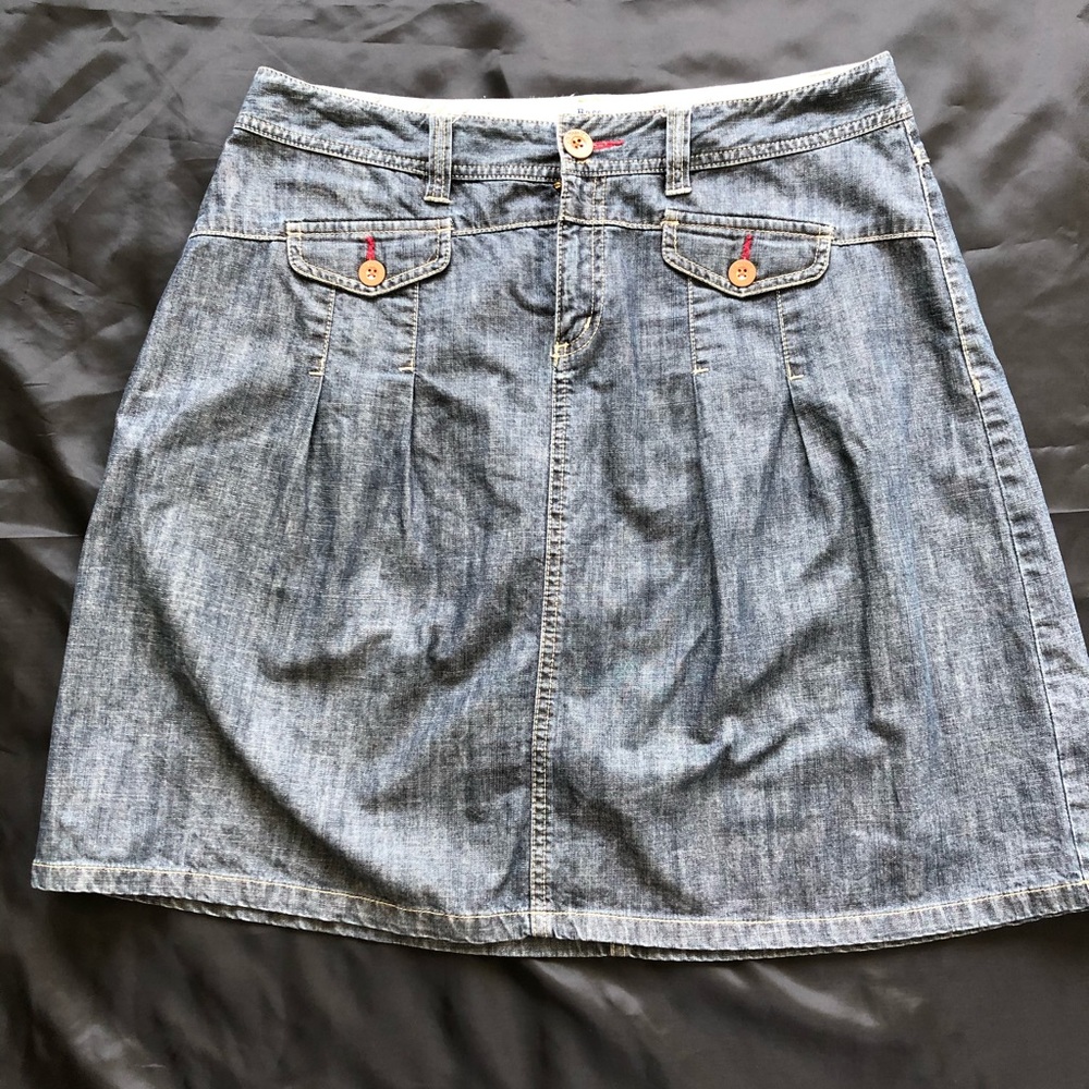 G.H. Bass & Co denim skirt